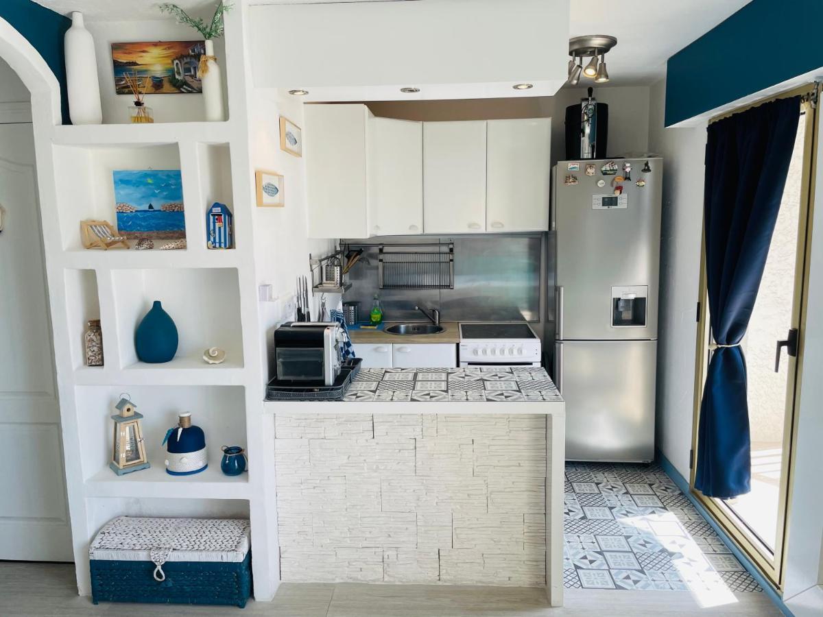 Studio De Standing Climatise, Avec Piscine, Proche De La Mer Fréjus Kültér fotó
